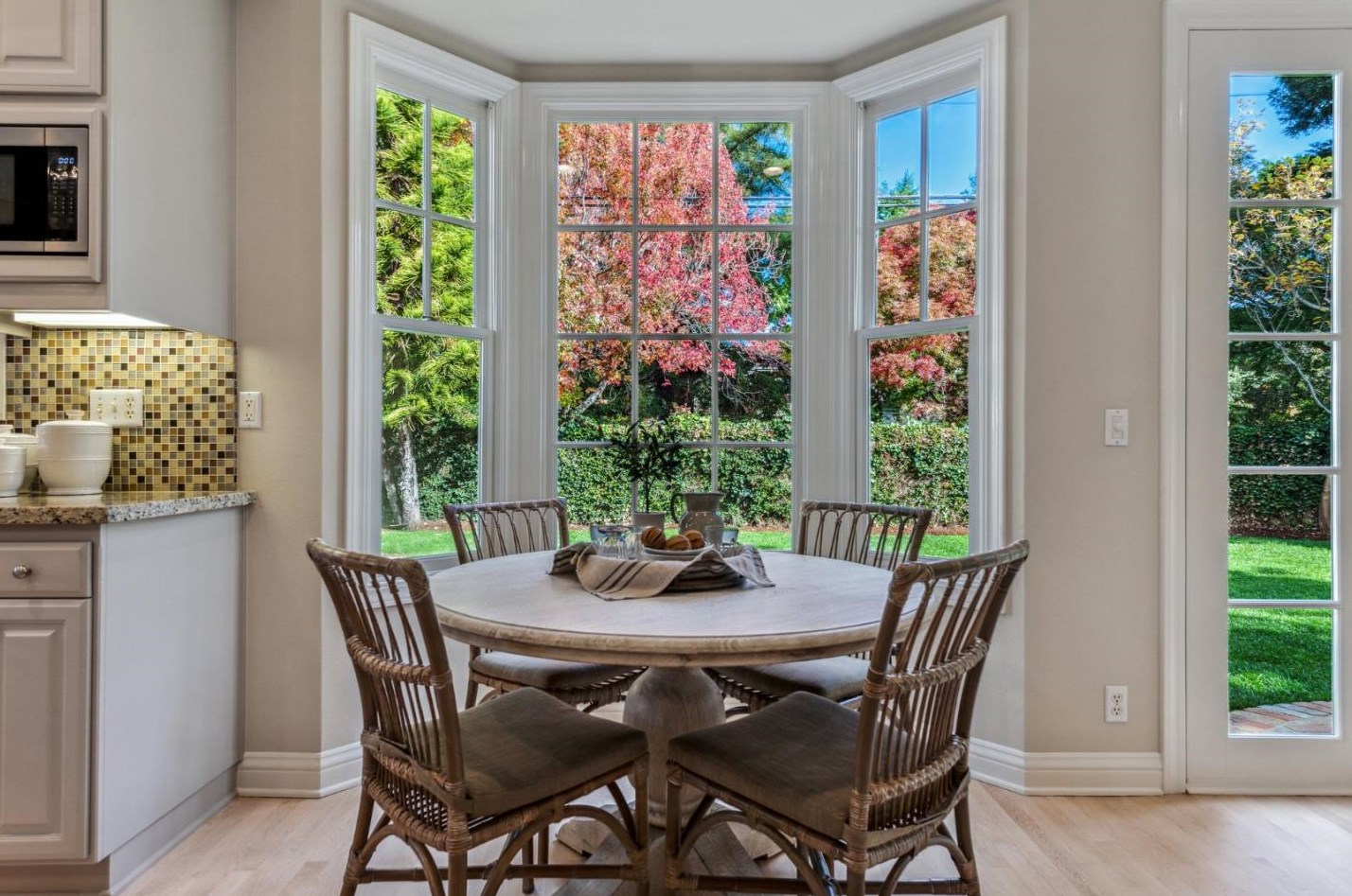 185 Hanna Way, Menlo Park CA  94025-3581 exterior