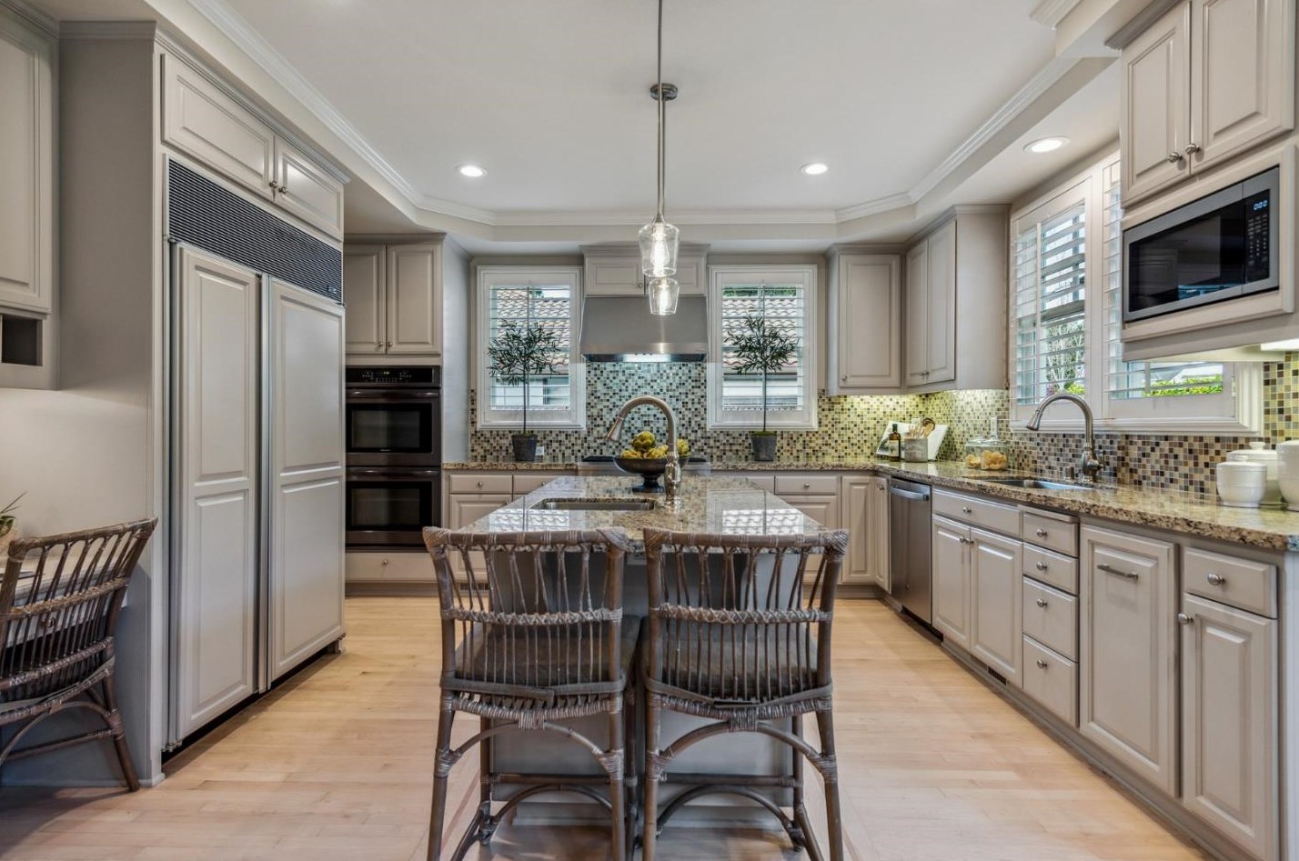 185 Hanna Way, Menlo Park CA  94025-3581 exterior