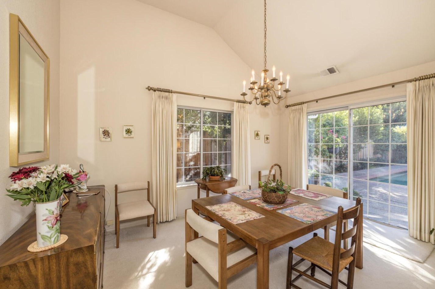 397 Biscayne Ave, San Mateo CA  94404-3501 exterior