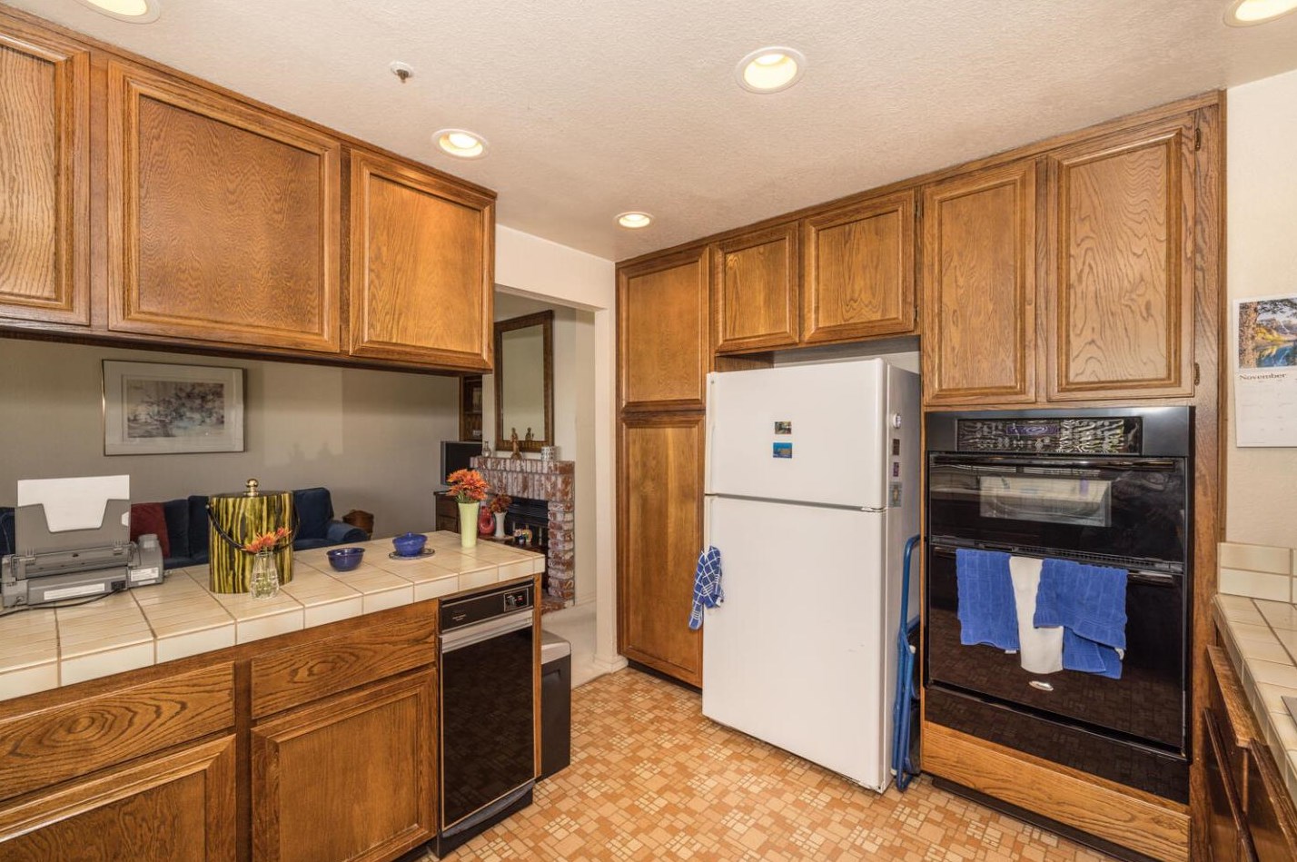 397 Biscayne Ave, San Mateo CA  94404-3501 exterior