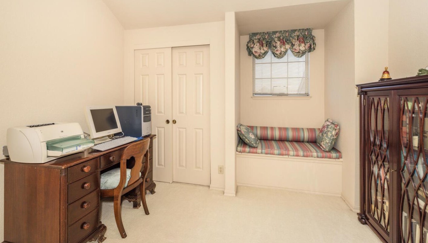 397 Biscayne Ave, San Mateo CA  94404-3501 exterior