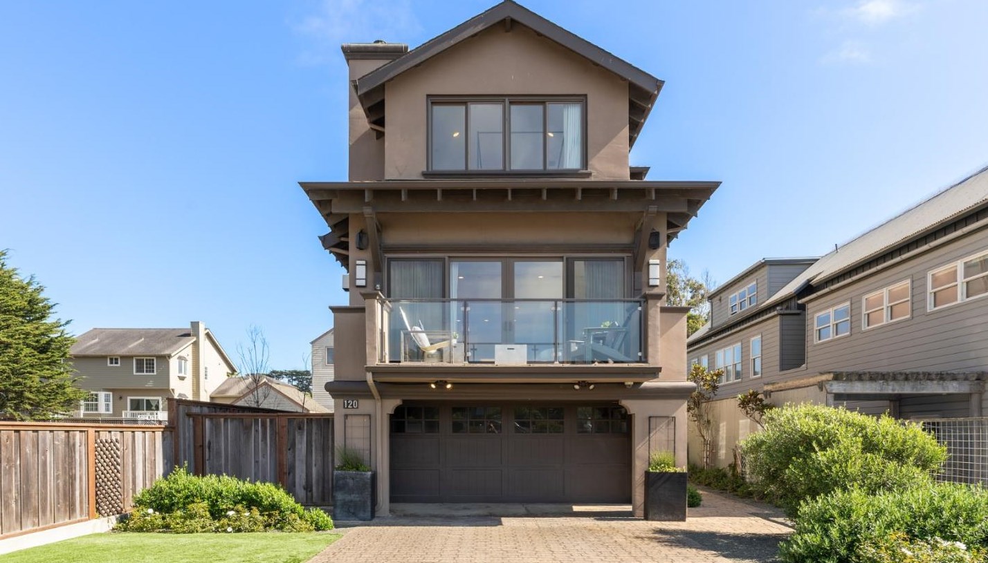 120 Coronado Ave, Princeton by the Sea, CA 94019