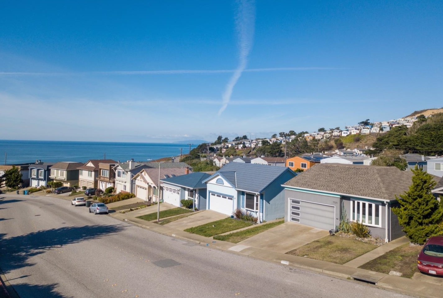 5020 Palmetto Ave, Pacifica, CA 94044