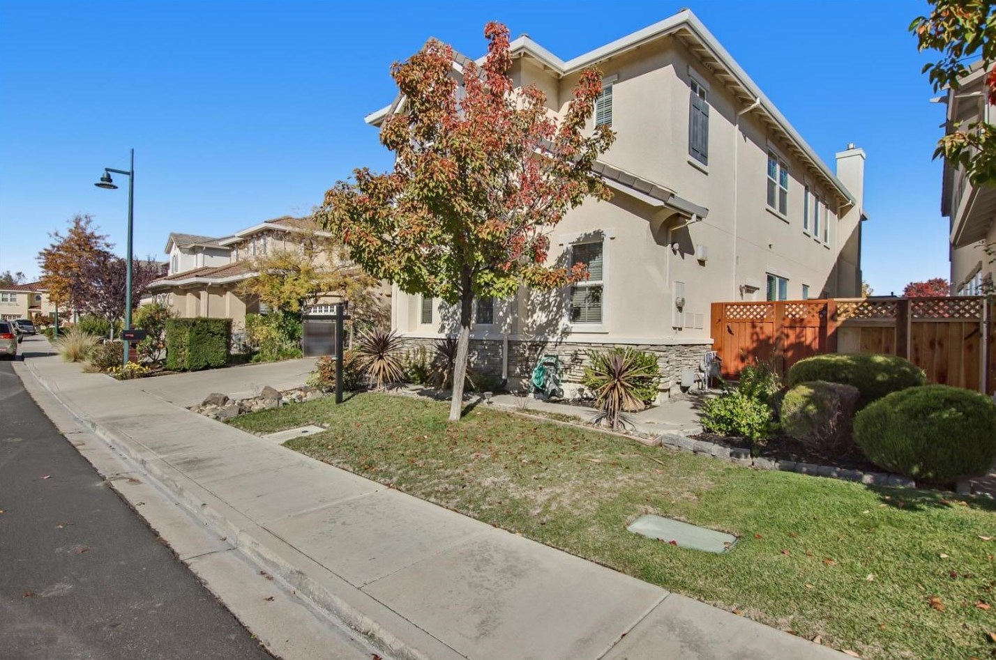 3112 Colebrook Ln, Pleasanton, CA 94568
