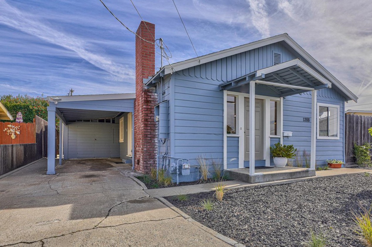 1288 Judson St, Seaside, CA 93955