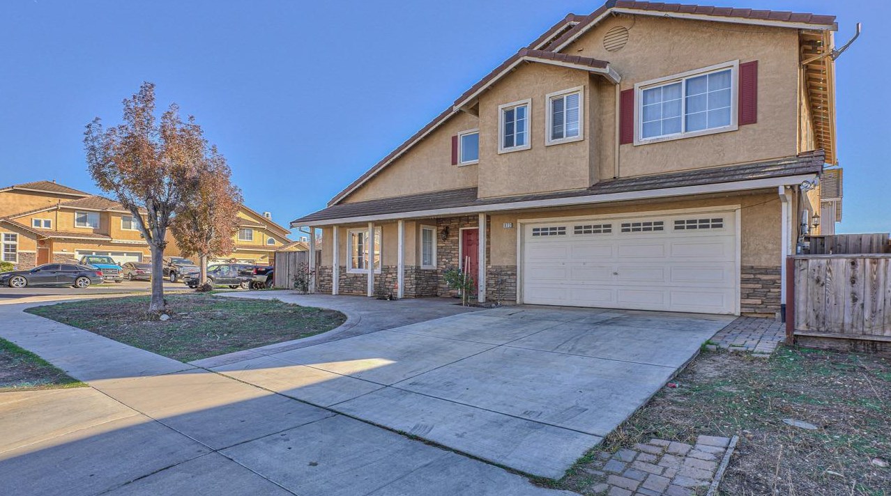 872 Santa Cruz, Soledad, CA 93960-3387