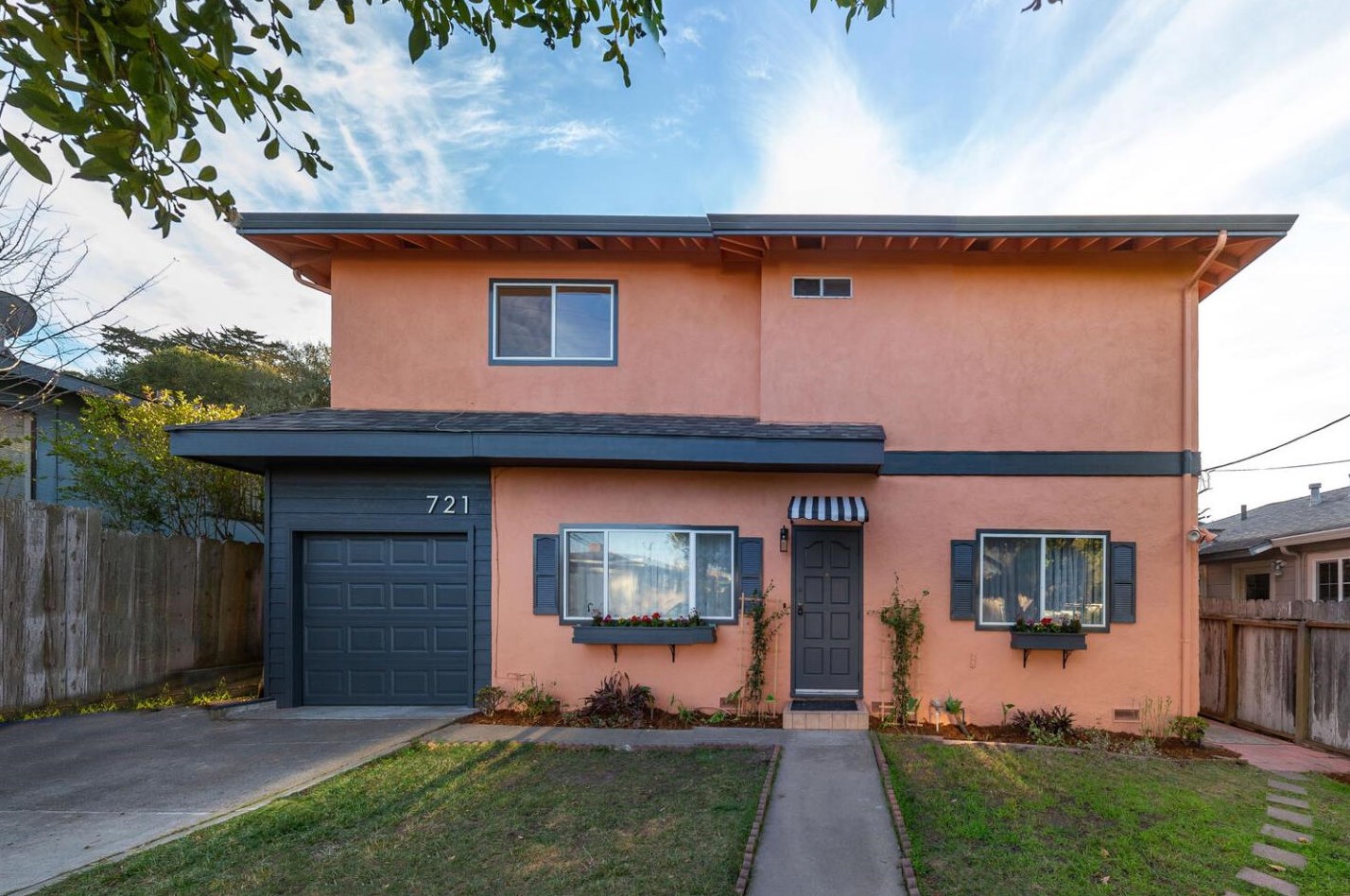 721 Oak St, Monterey, CA 93940-1211