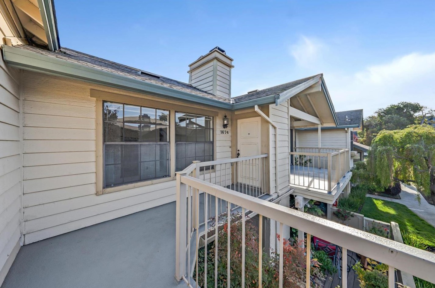 1674 Via Laguna 9, San Mateo, CA 94404