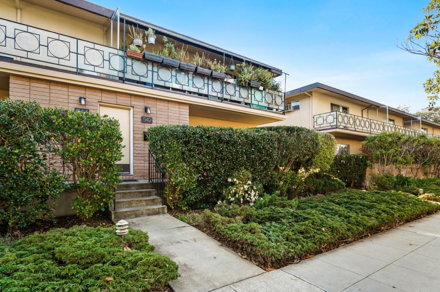 540 Guinda St, Palo Alto, CA 94301