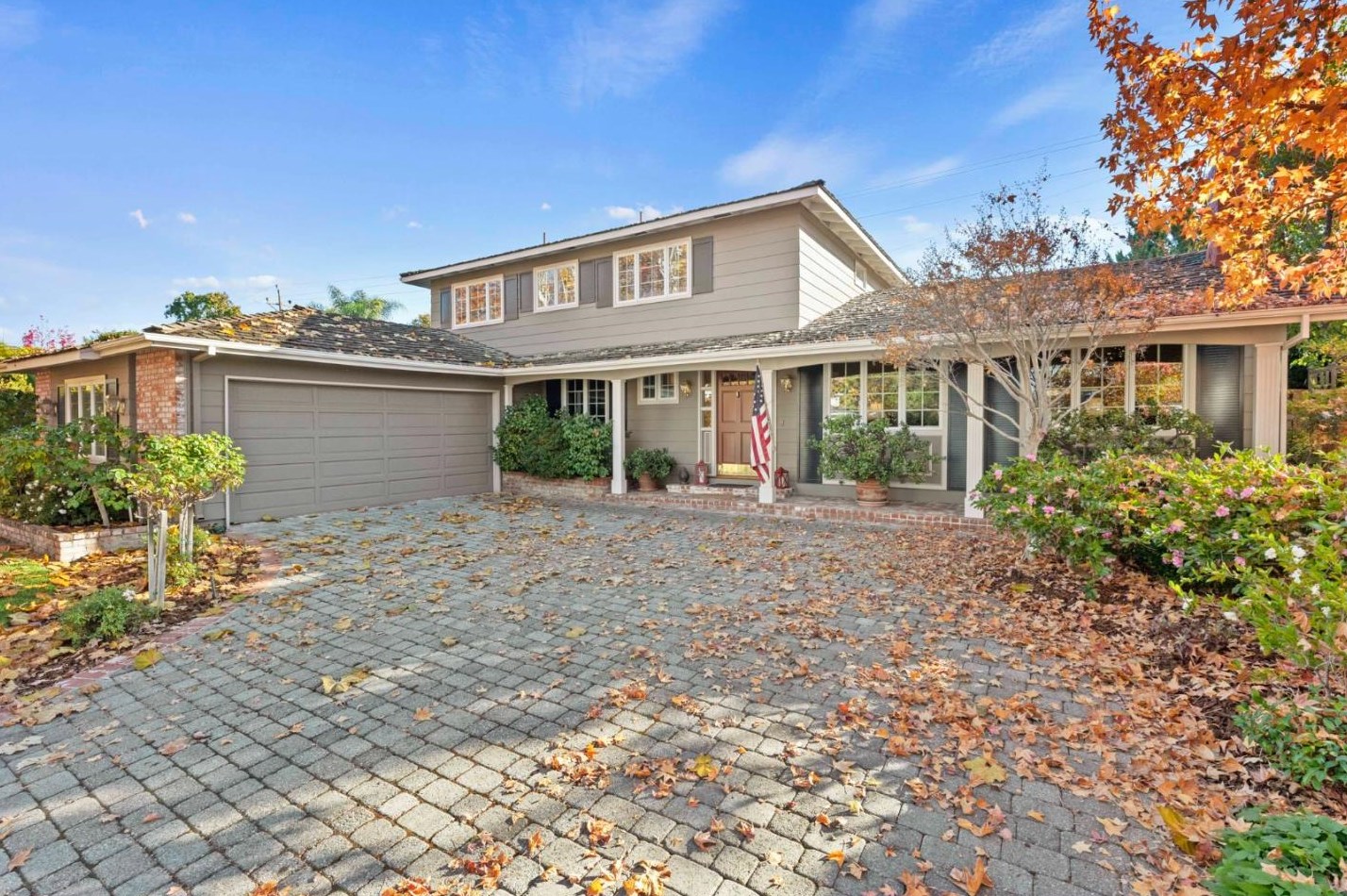19824 Veronica Dr, Saratoga, CA 95070-3947