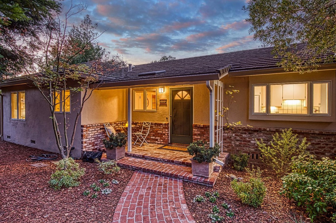 18665 Ravenwood Dr, Saratoga, CA 95070-5650