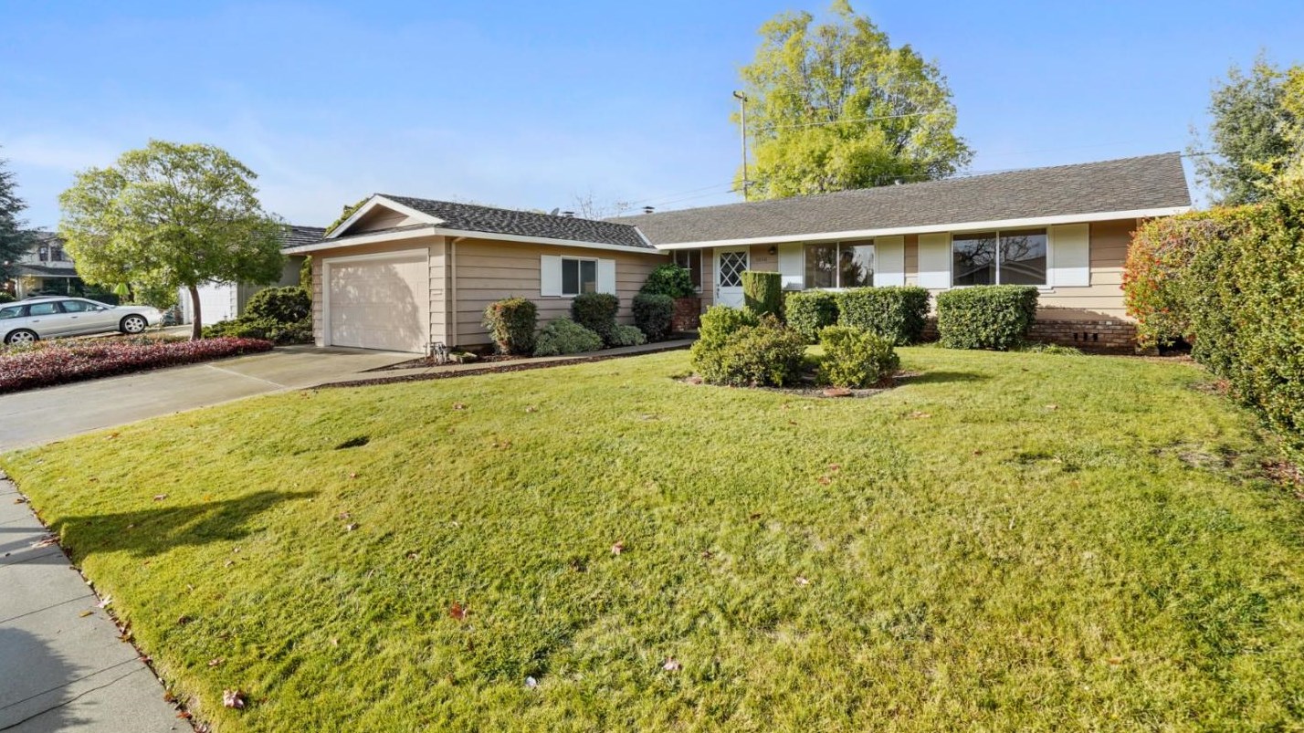 10511 Cypress Dr, Cupertino, CA 95014-2424