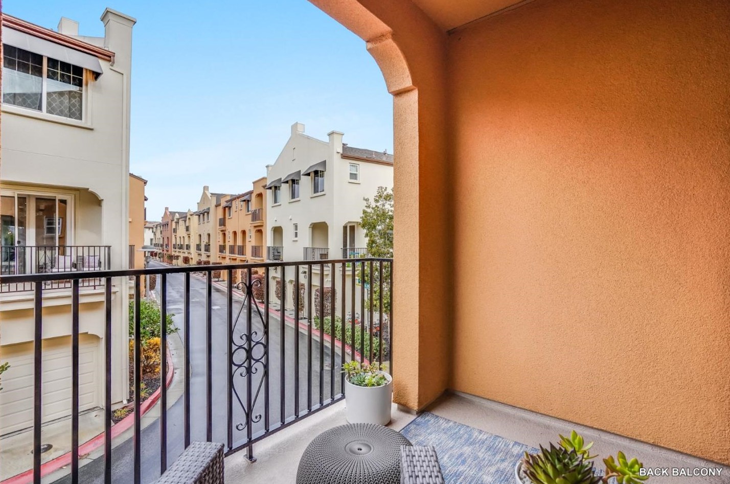 375 Derby Ave, San Mateo CA  94403 exterior