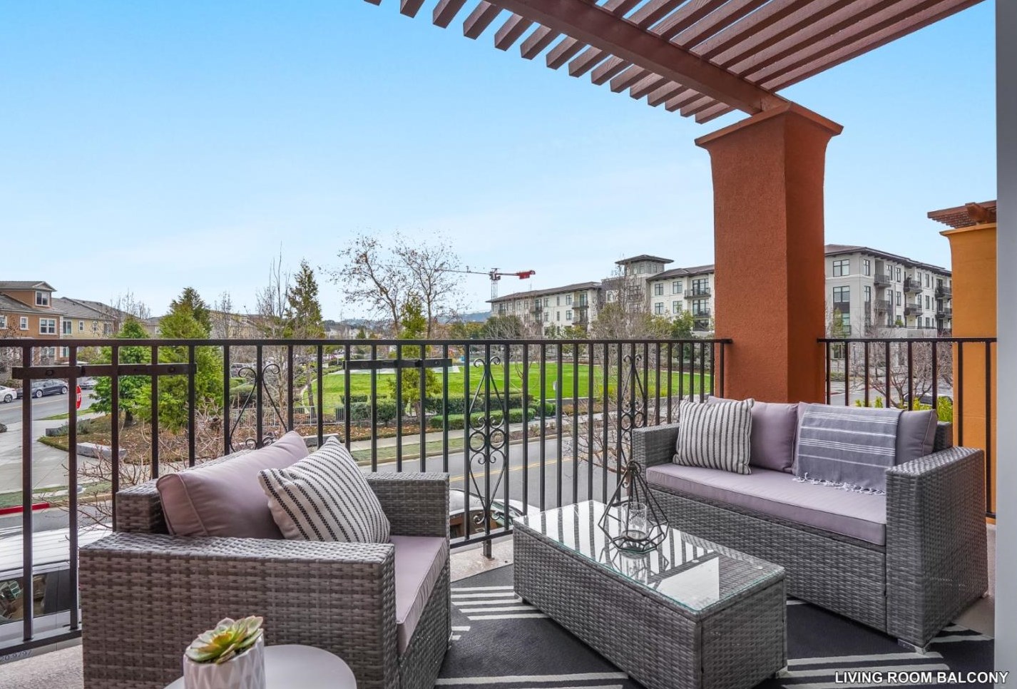 375 Derby Ave, San Mateo, CA 94403