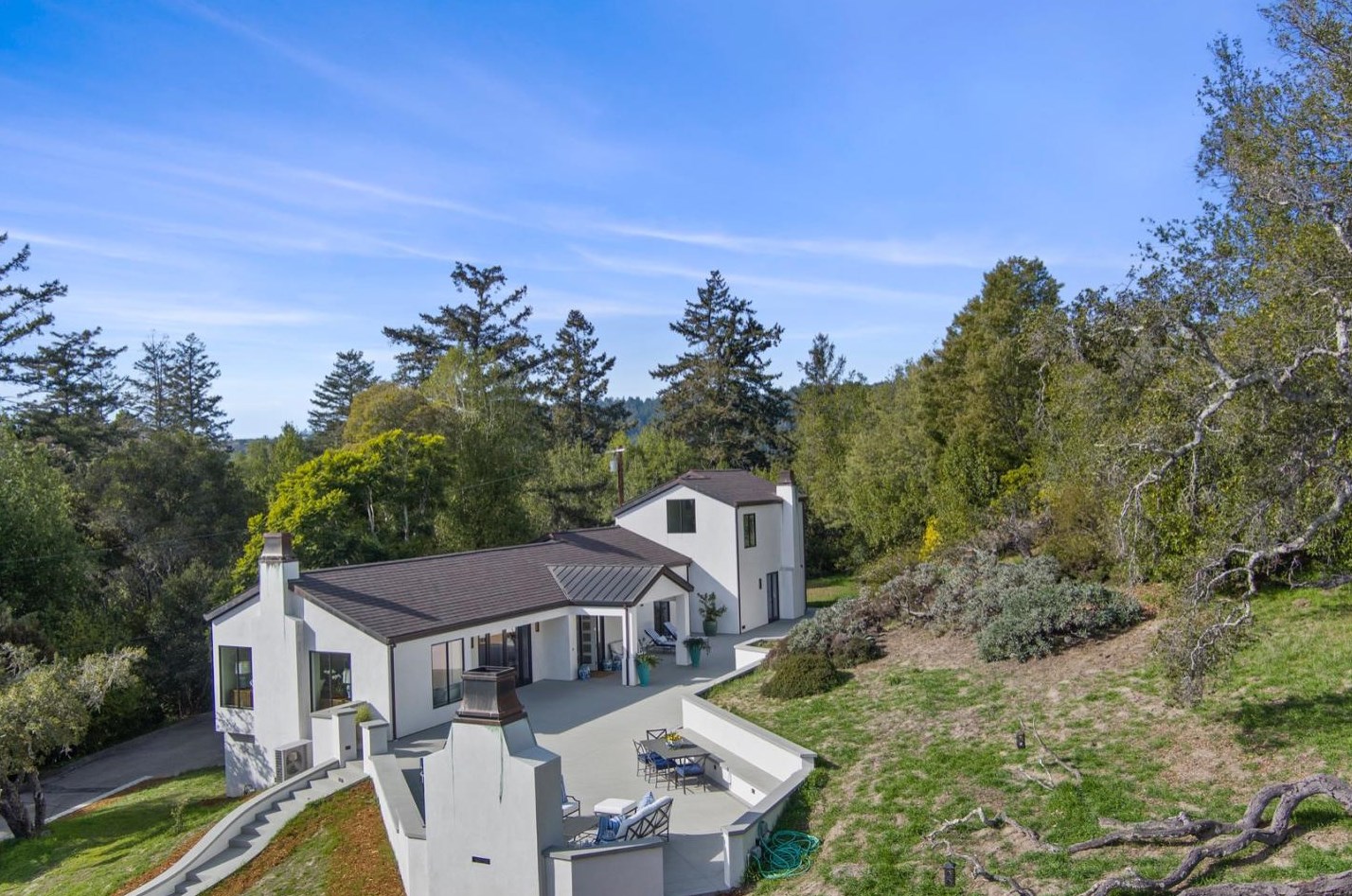 39 Hollins Dr, Santa Cruz, CA 95060-1804