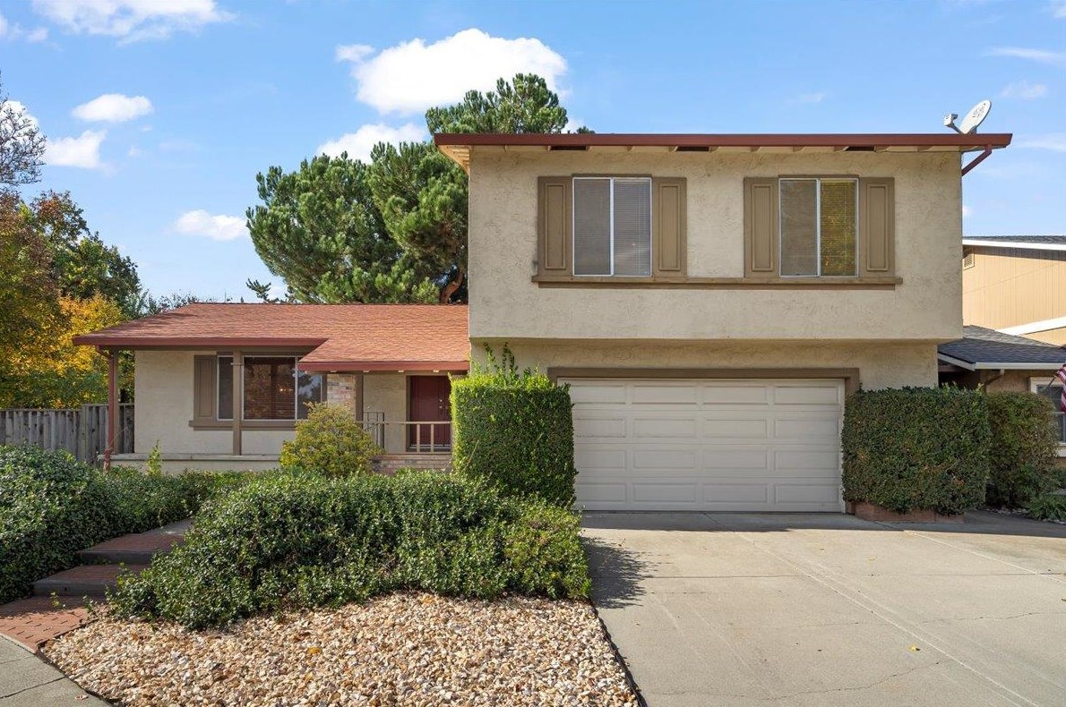 6425 Sussex Pl, Gilroy, CA 95020