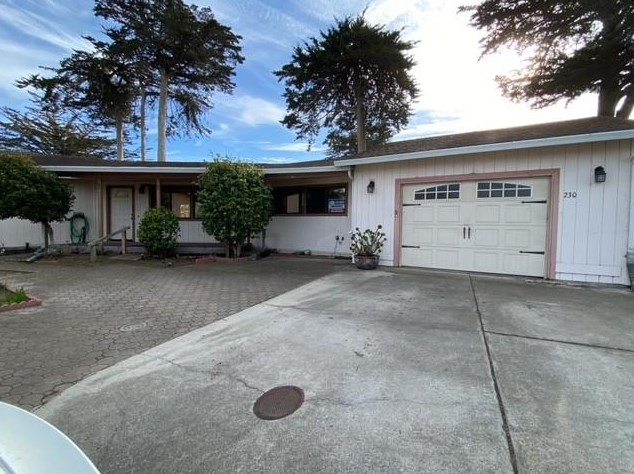 230 Mortimer Ln, Marina, CA 93933