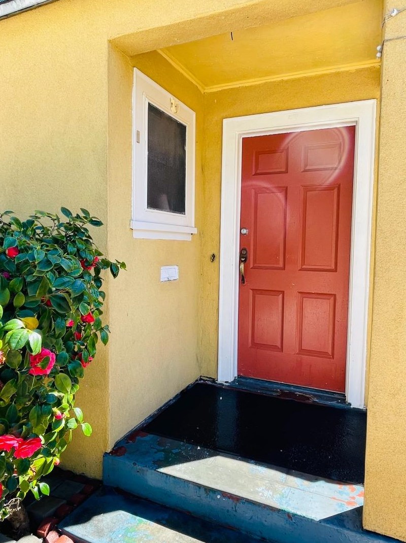 1040 Fife Ave, Palo Alto, CA 94301