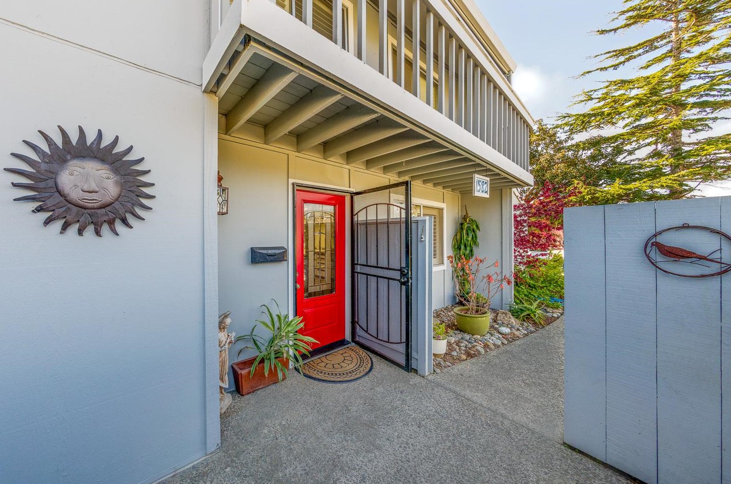 1582 Dolphin Dr, Aptos, CA 95003-5708