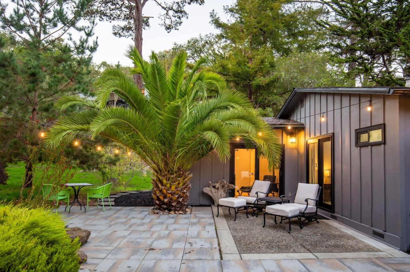 1086 Alameda St, Monterey CA  93940-4451 exterior