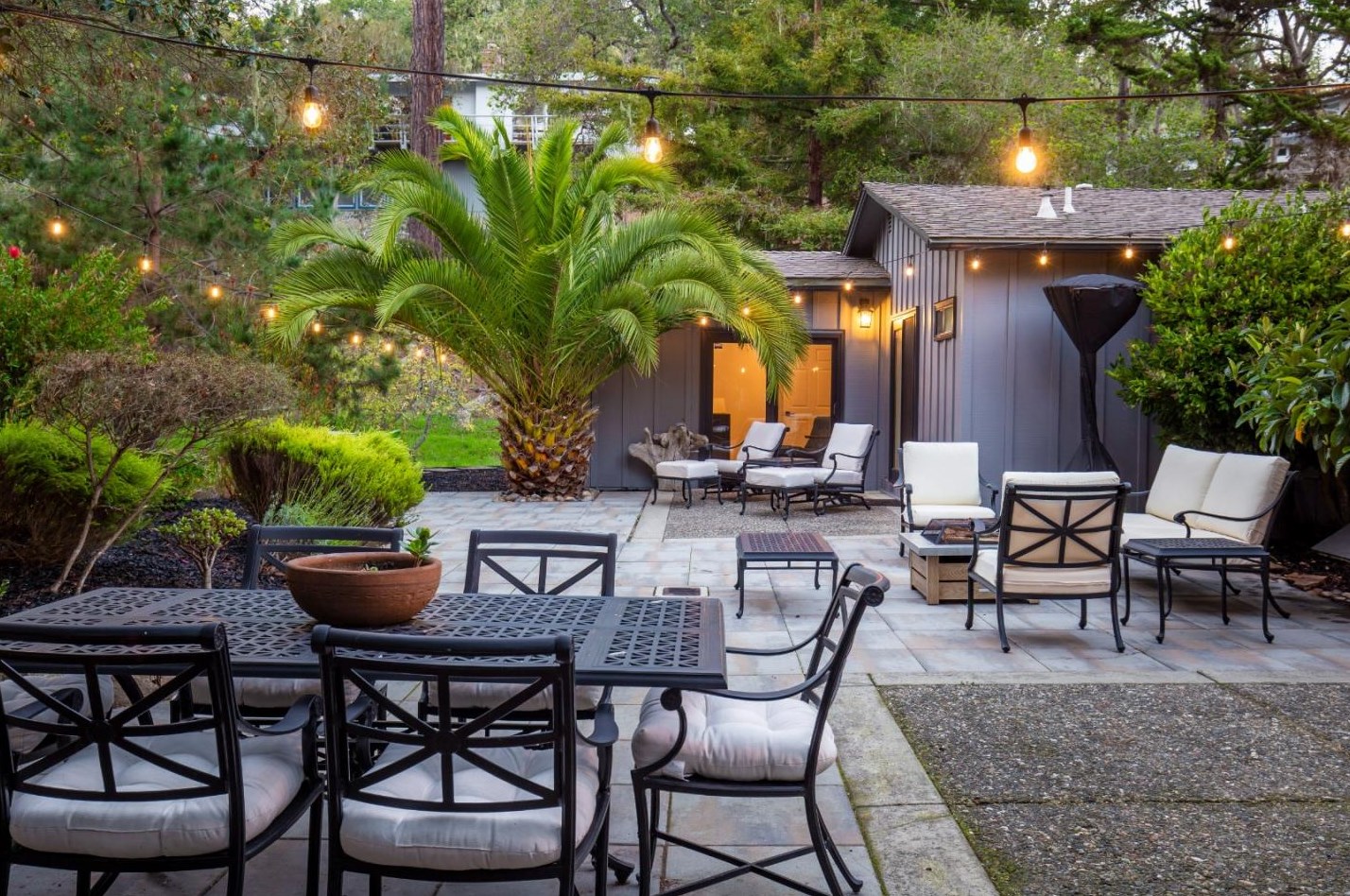 1086 Alameda St, Monterey CA  93940-4451 exterior