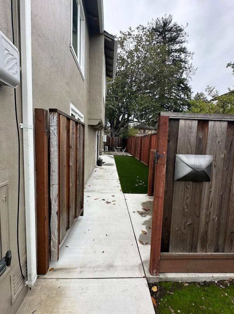 101 Occidental Ave B, Burlingame, CA 94010