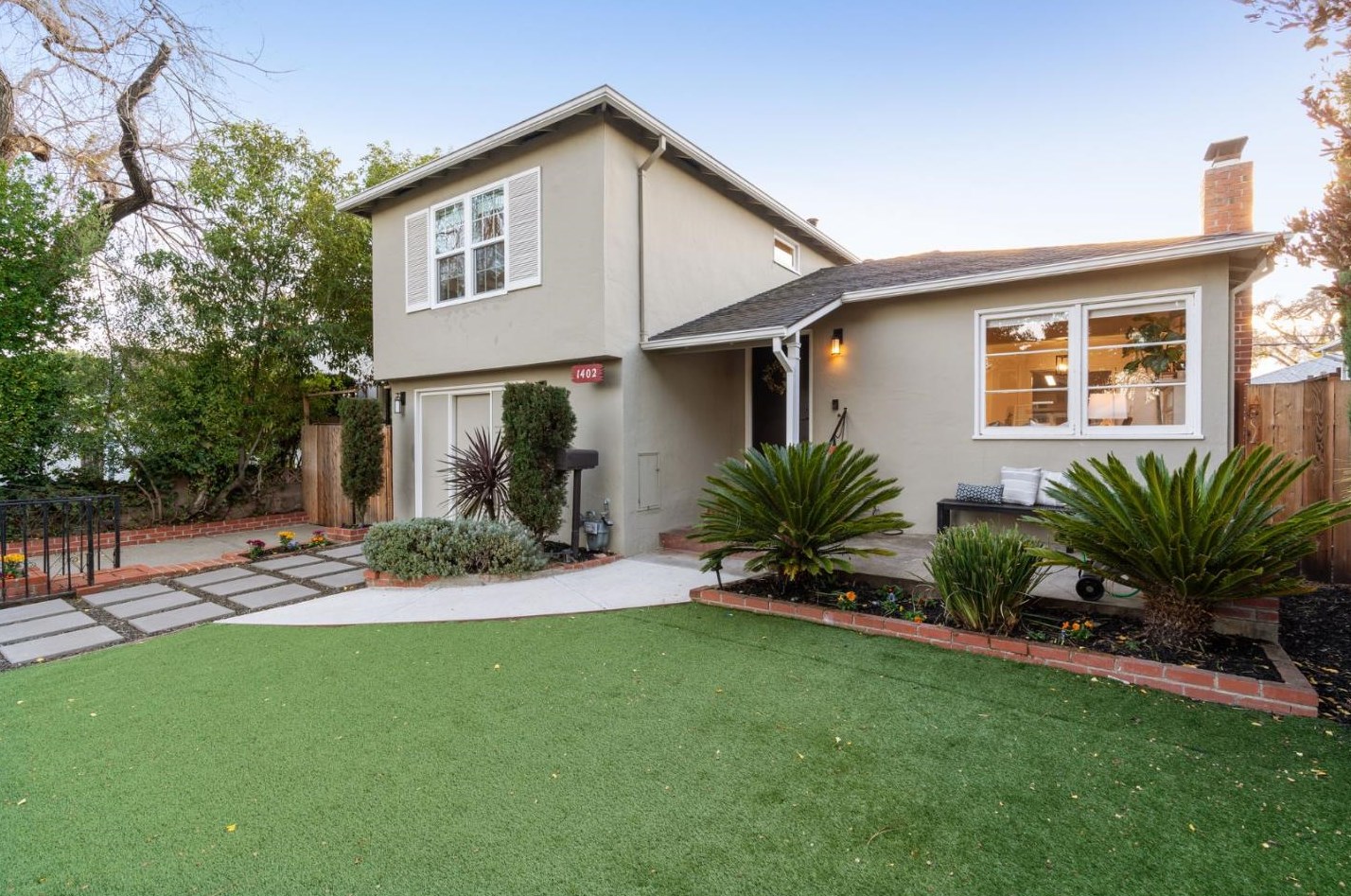 1402 Aberdeen Dr, San Mateo, CA 94402-1903