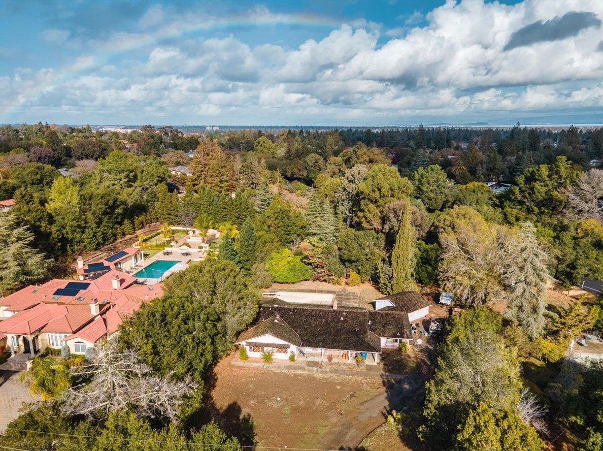 25661 La Lanne Ct, Los Altos, CA 94022