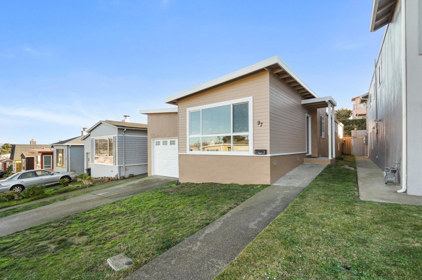 97 Rockridge Ave, Daly City, CA 94015