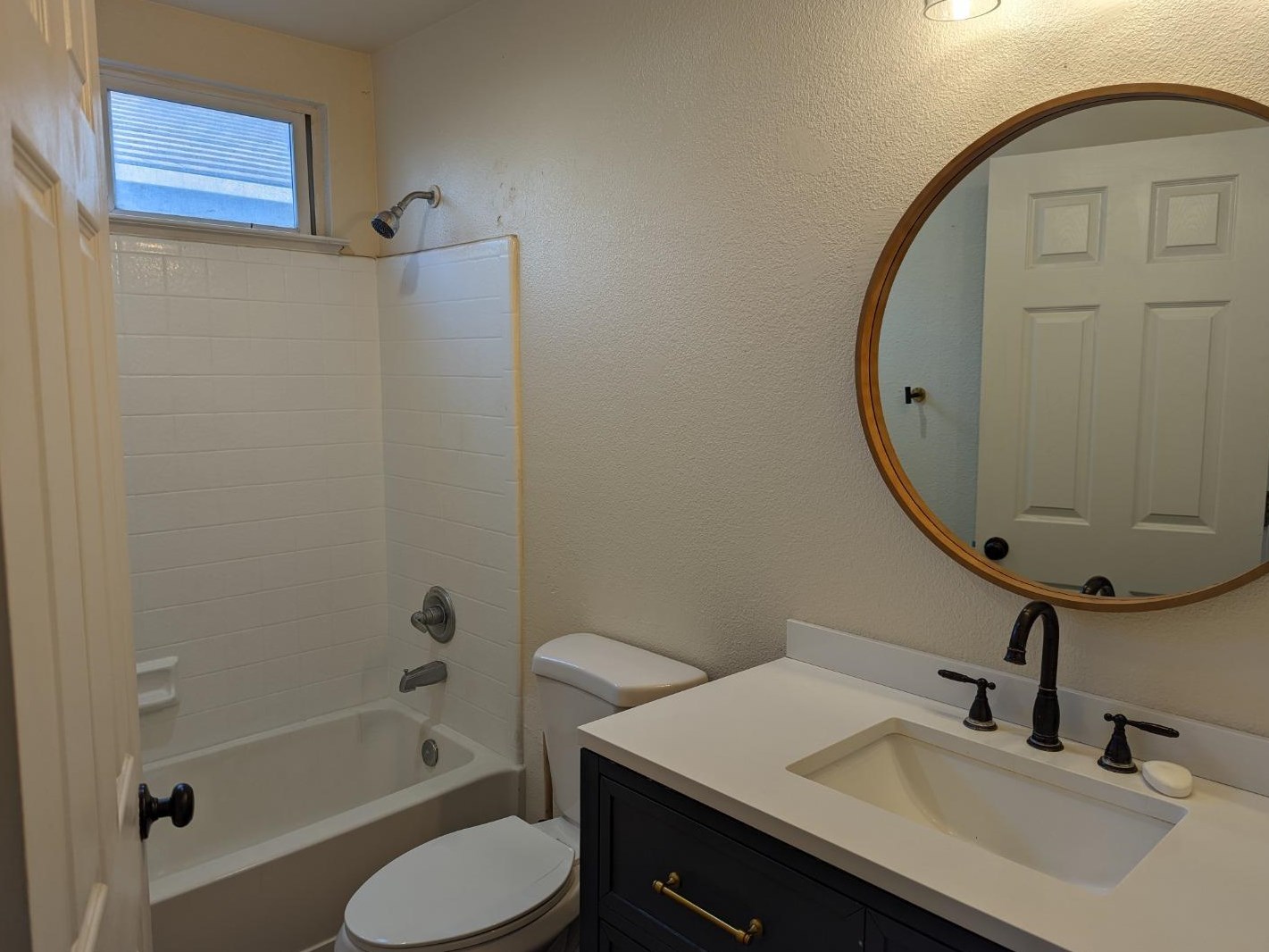949 Peverini St, Soledad, CA 93960-3450