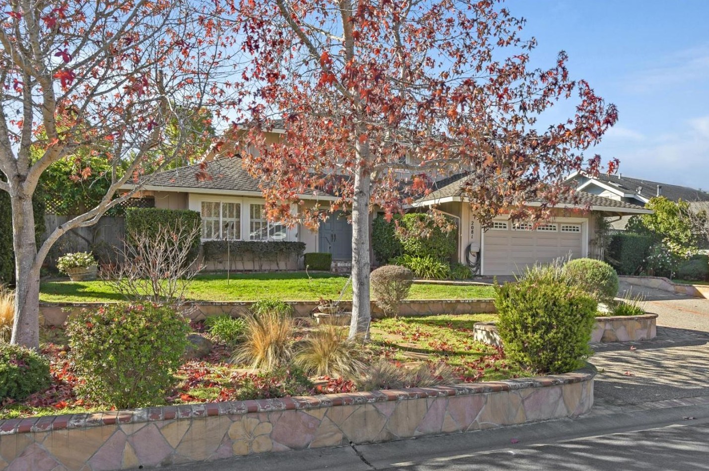 2081 Touraine Ln, Princeton by the Sea, CA 94019