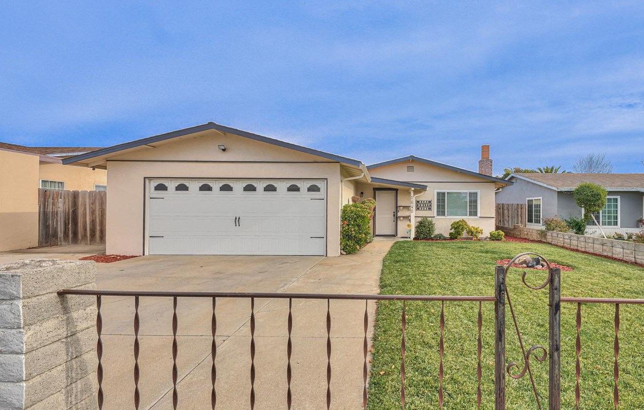 1640 Ukiah Way, Salinas, CA 93906-2138