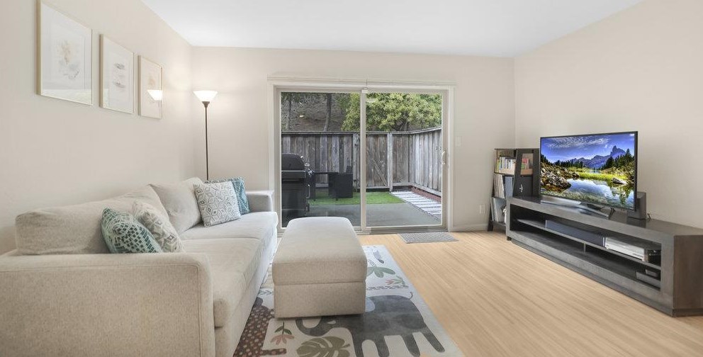 1069 Oddstad Blvd, Pacifica, CA 94044