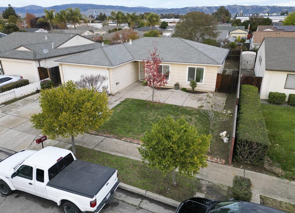 8220 Forest St, Gilroy, CA 95020