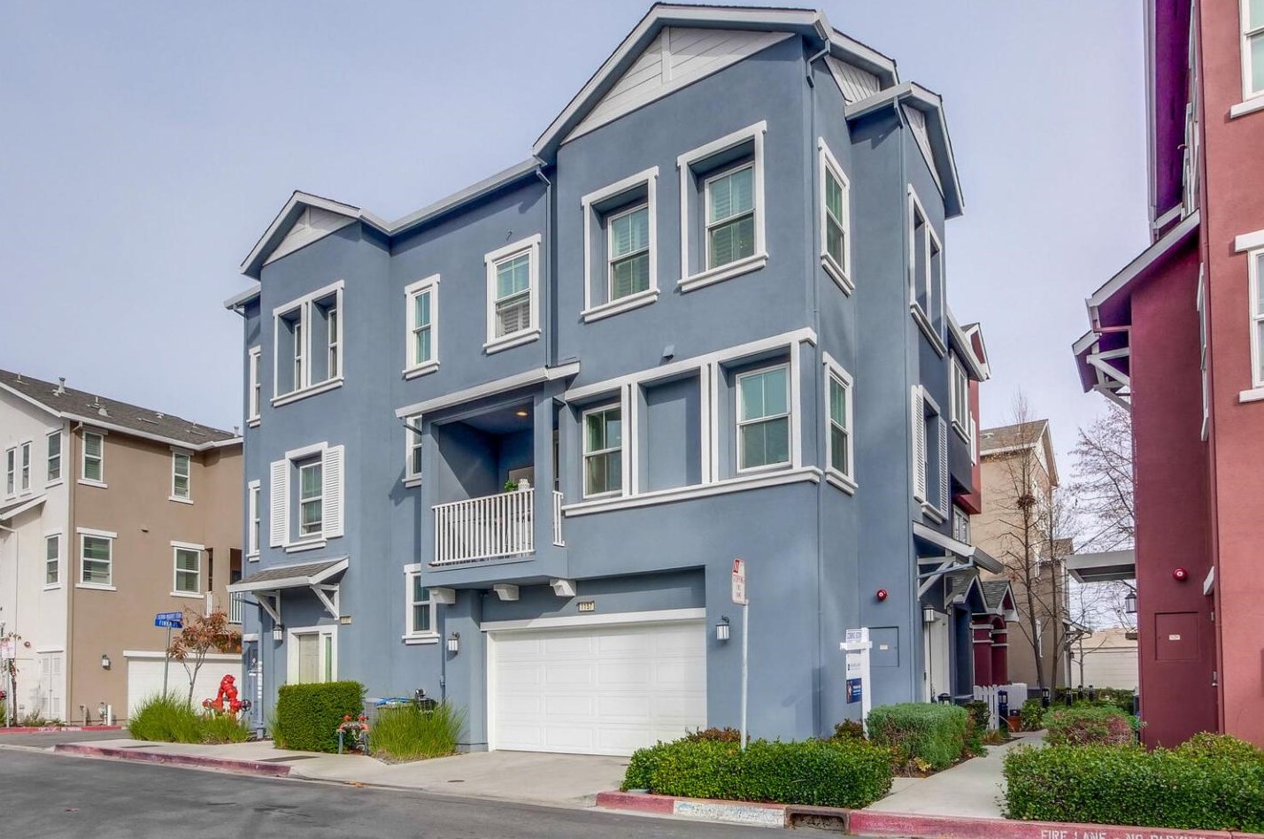 1157 Sierra Madres Ter, San Jose, CA 95126-5205