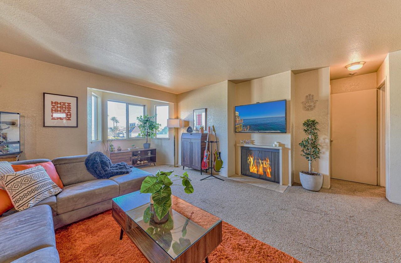 46 Stone St 21, Salinas, CA 93901