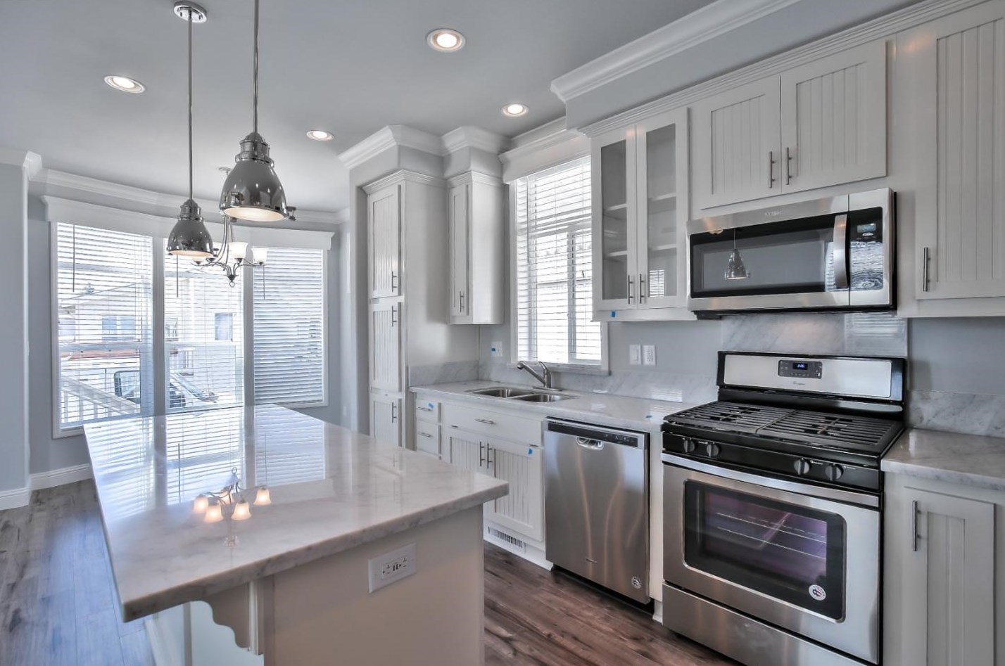 2053 E Bayshore Rd 64, Redwood City, CA 94063