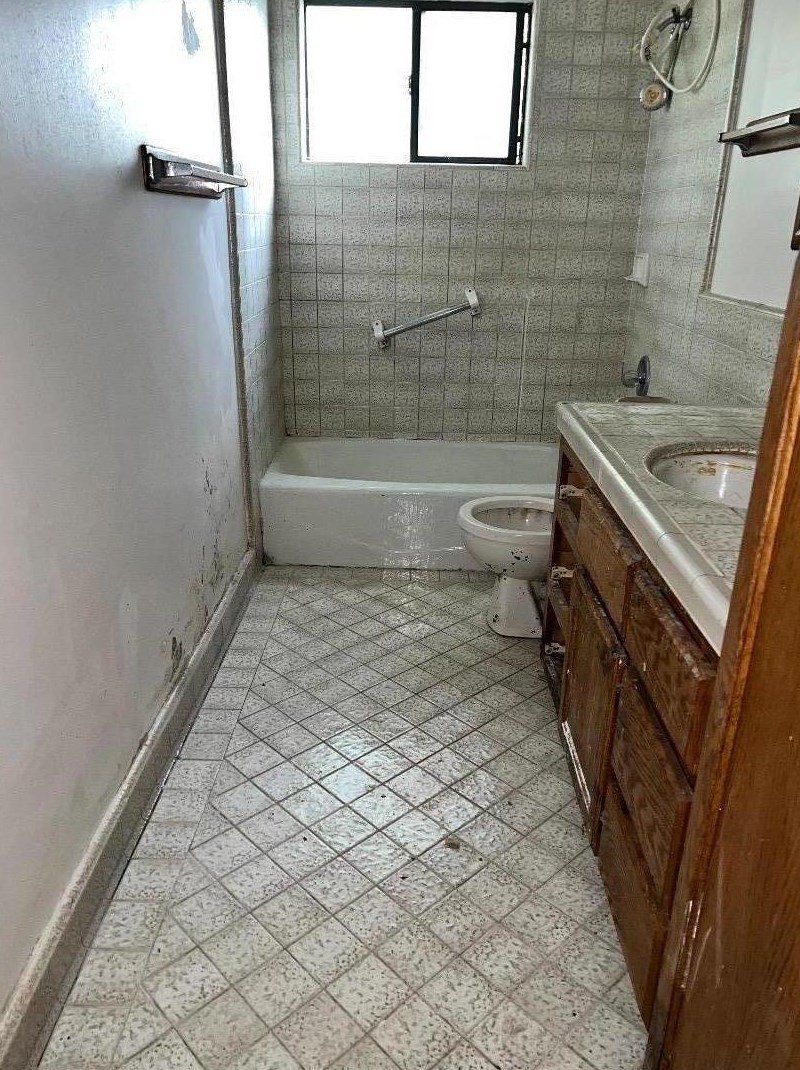 16346 W La Chiquita Ave, Los Gatos, CA 95032