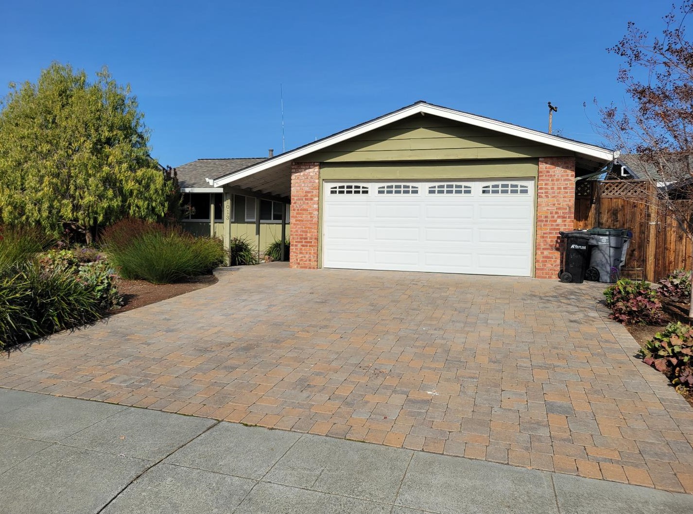 1013 Tulip Dr, Sunnyvale, CA 94086