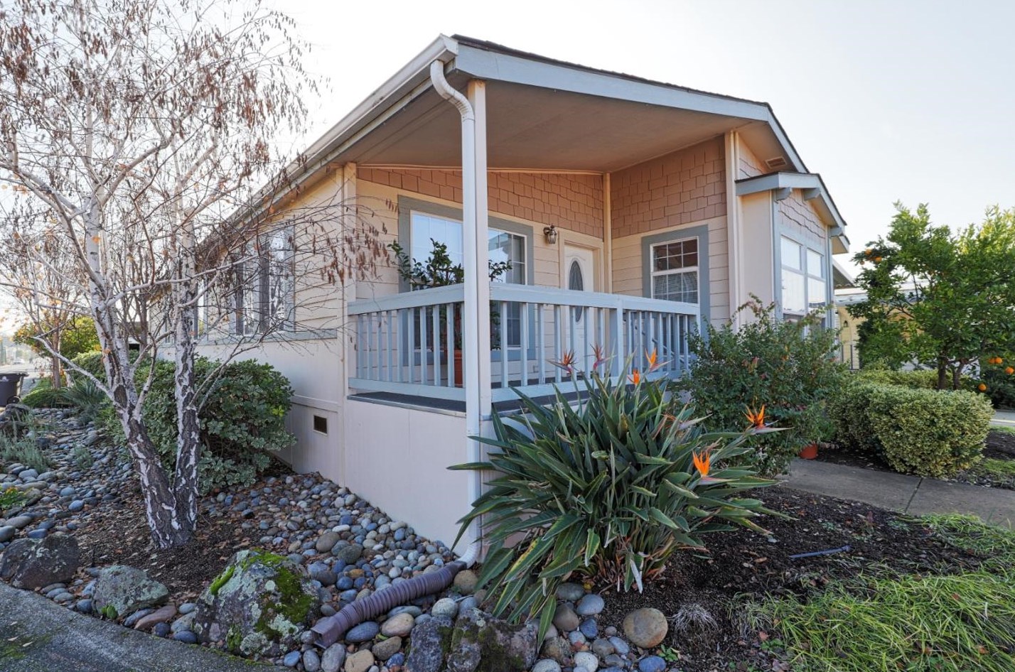 152 Walnut Dr 152, Morgan Hill, CA 95037