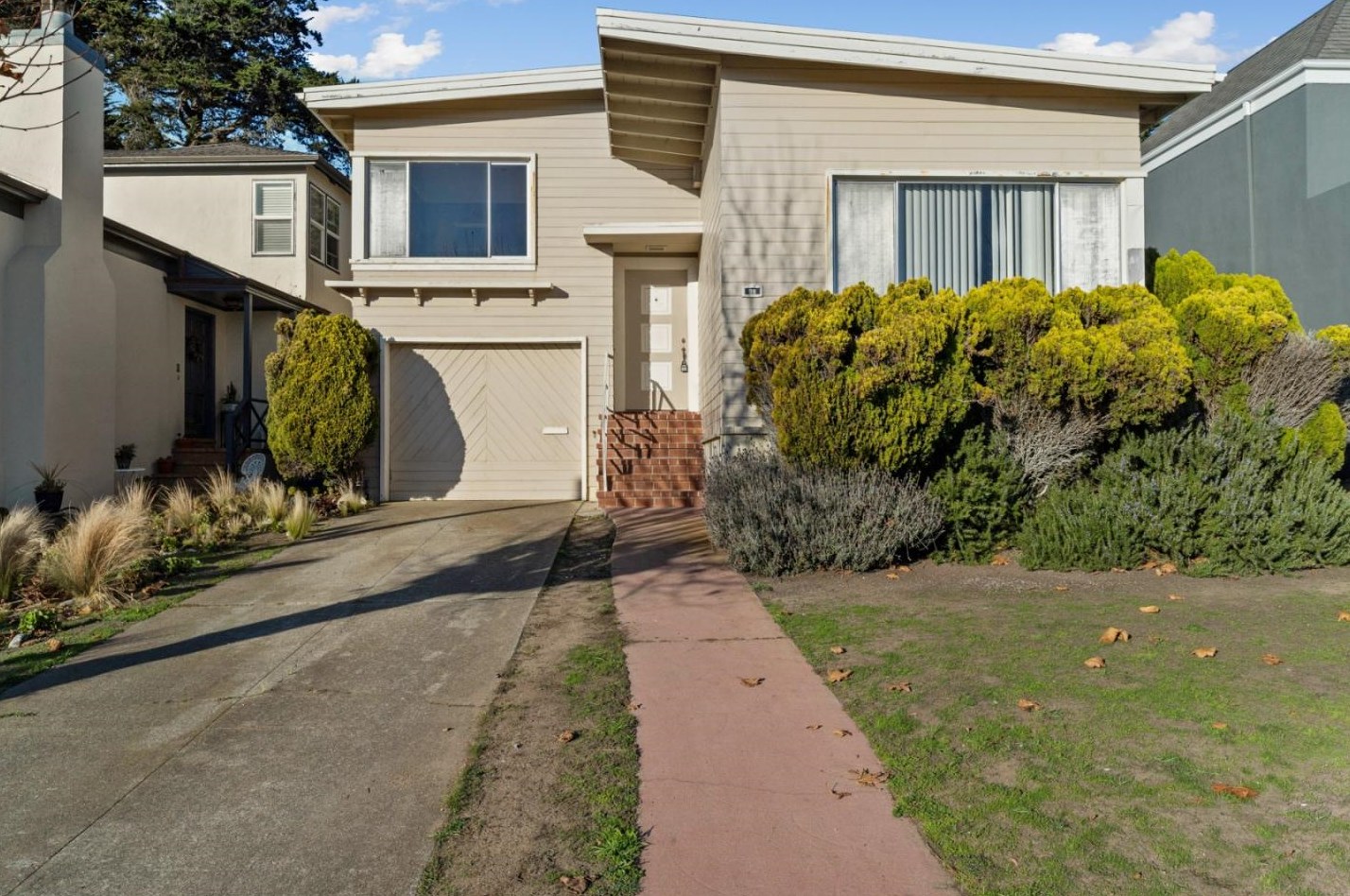 98 Wilshire Ave, Daly City, CA 94015