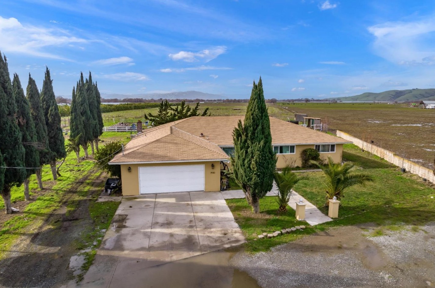 7980 Lovers Ln, Hollister, CA 95023