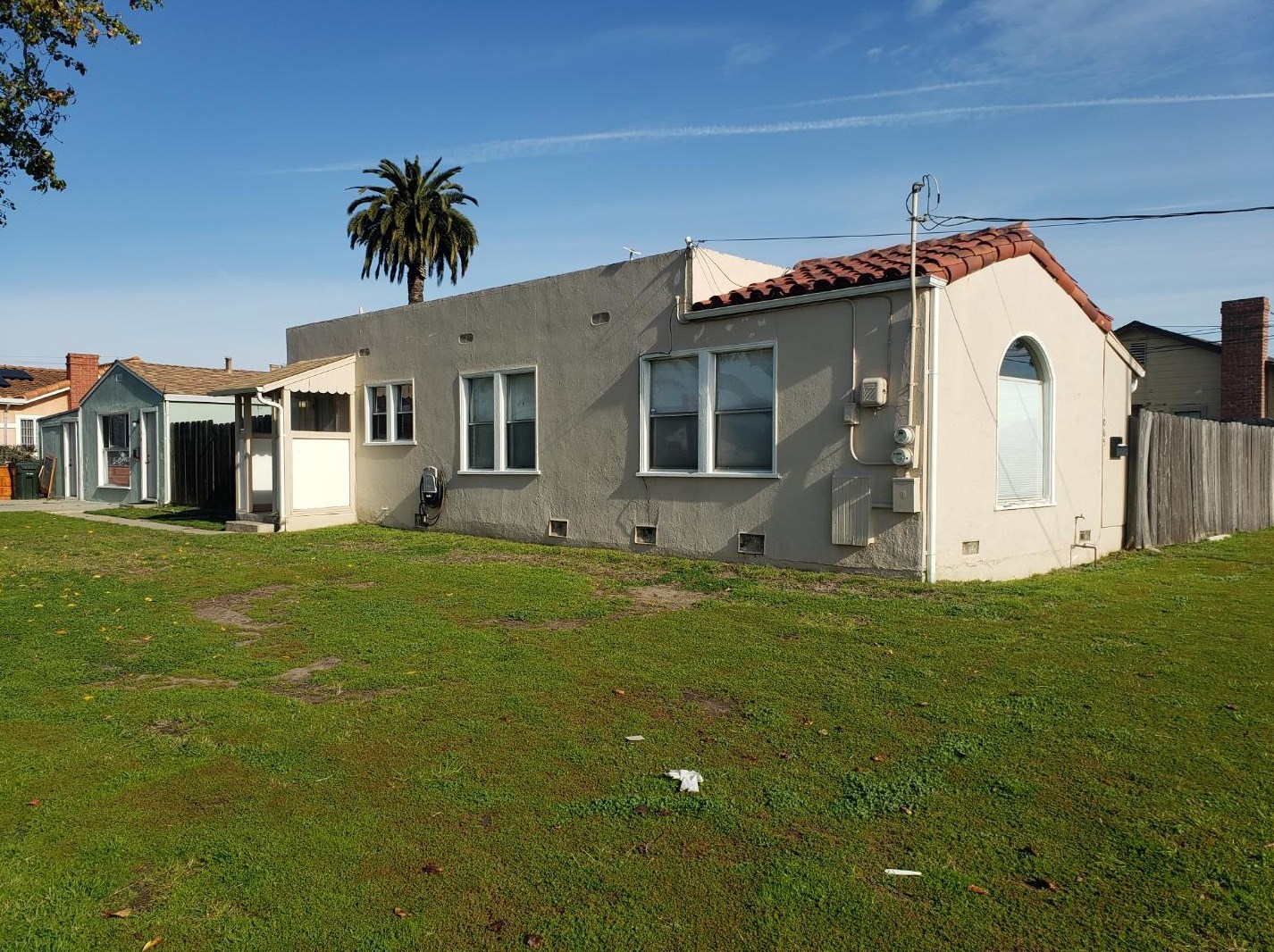 1065 Parkway Rd, Salinas, CA 93905-2726