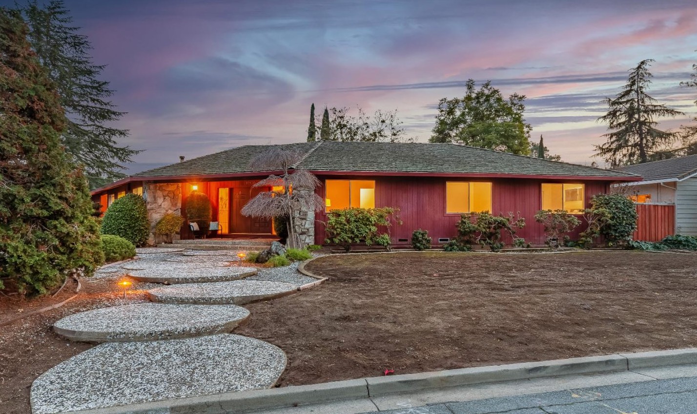 19930 Garnett Ct, Saratoga CA  95070-3801 exterior