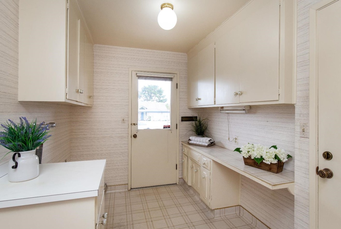 19930 Garnett Ct, Saratoga CA  95070-3801 exterior