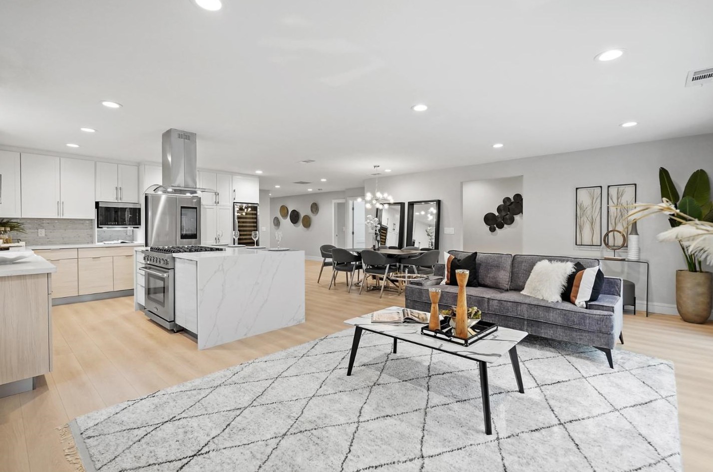 1663 Morgan St, Mountain View, CA 94043