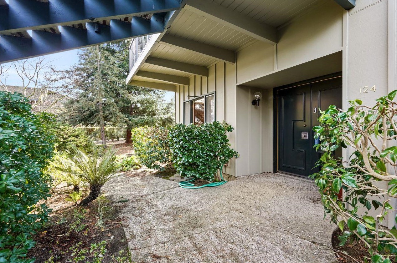 124 Del Mesa Carmel, Carmel, CA 93923