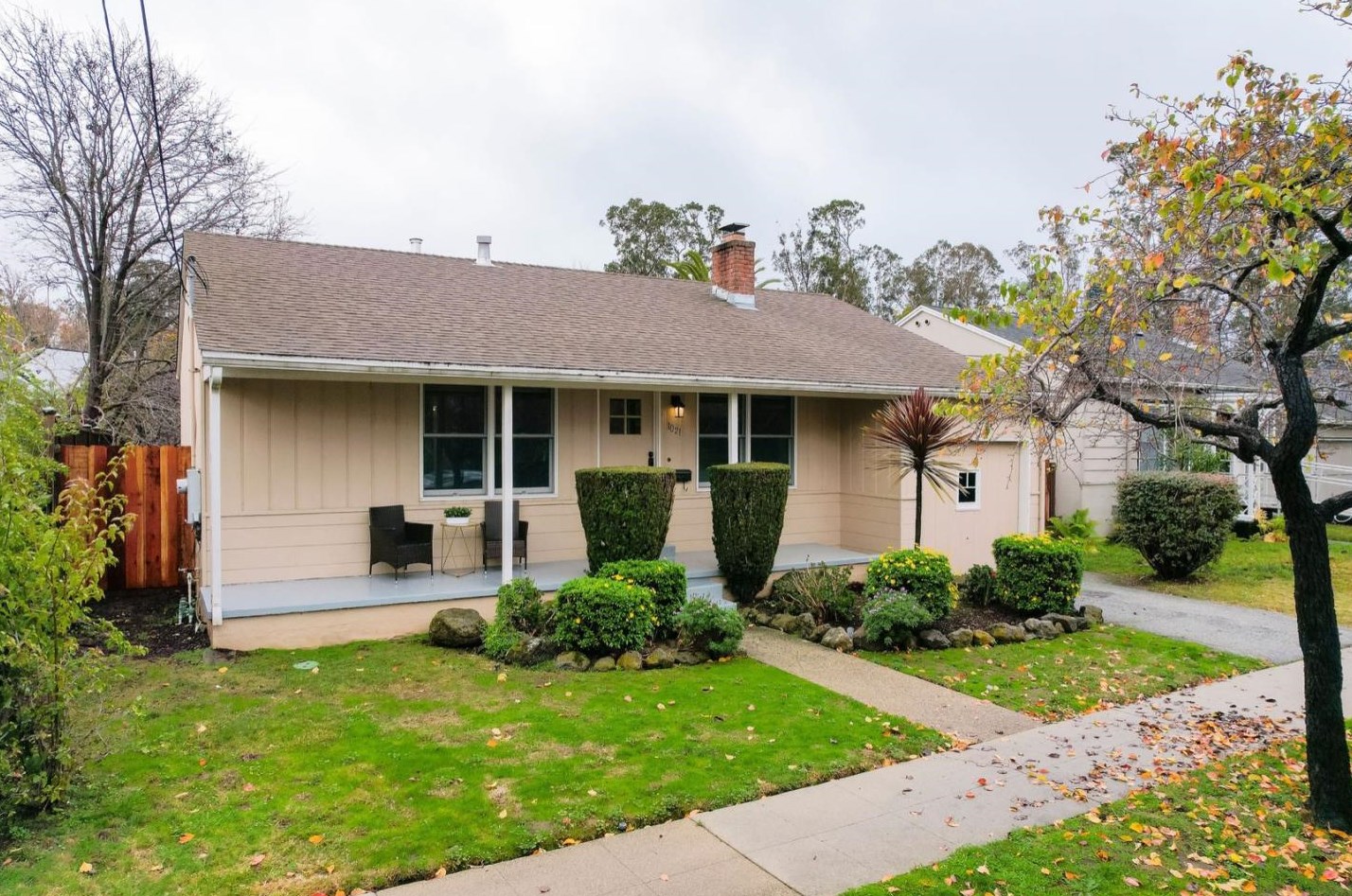 1021 Larkspur Dr, Burlingame, CA 94010