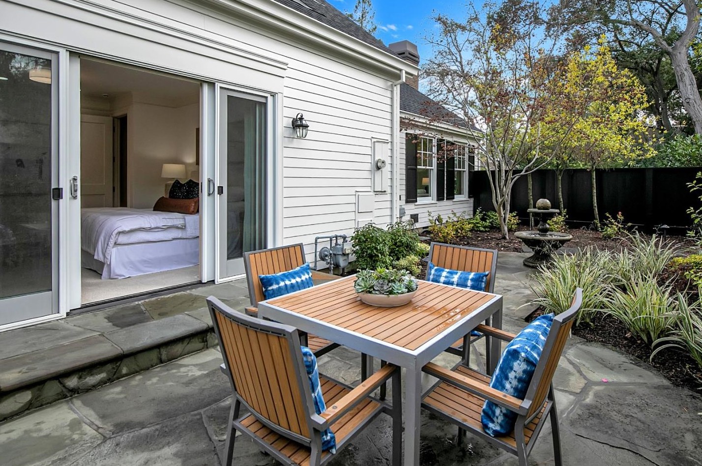 65 Maple Ave, Menlo Park CA  94027-3814 exterior