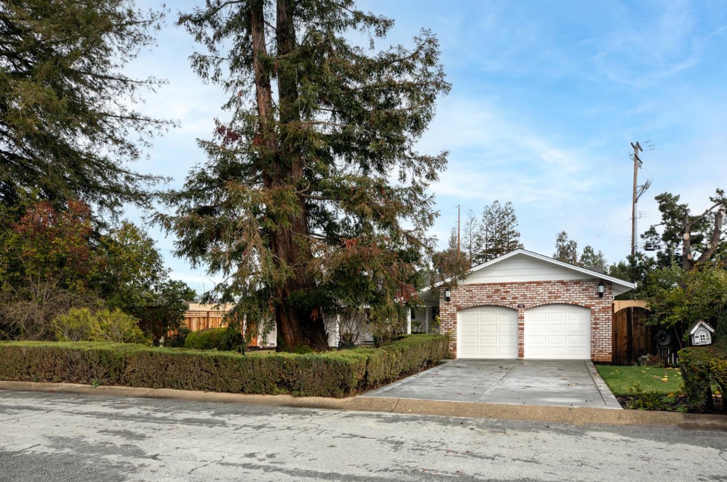 723 Viola Pl, Los Altos, CA 94022